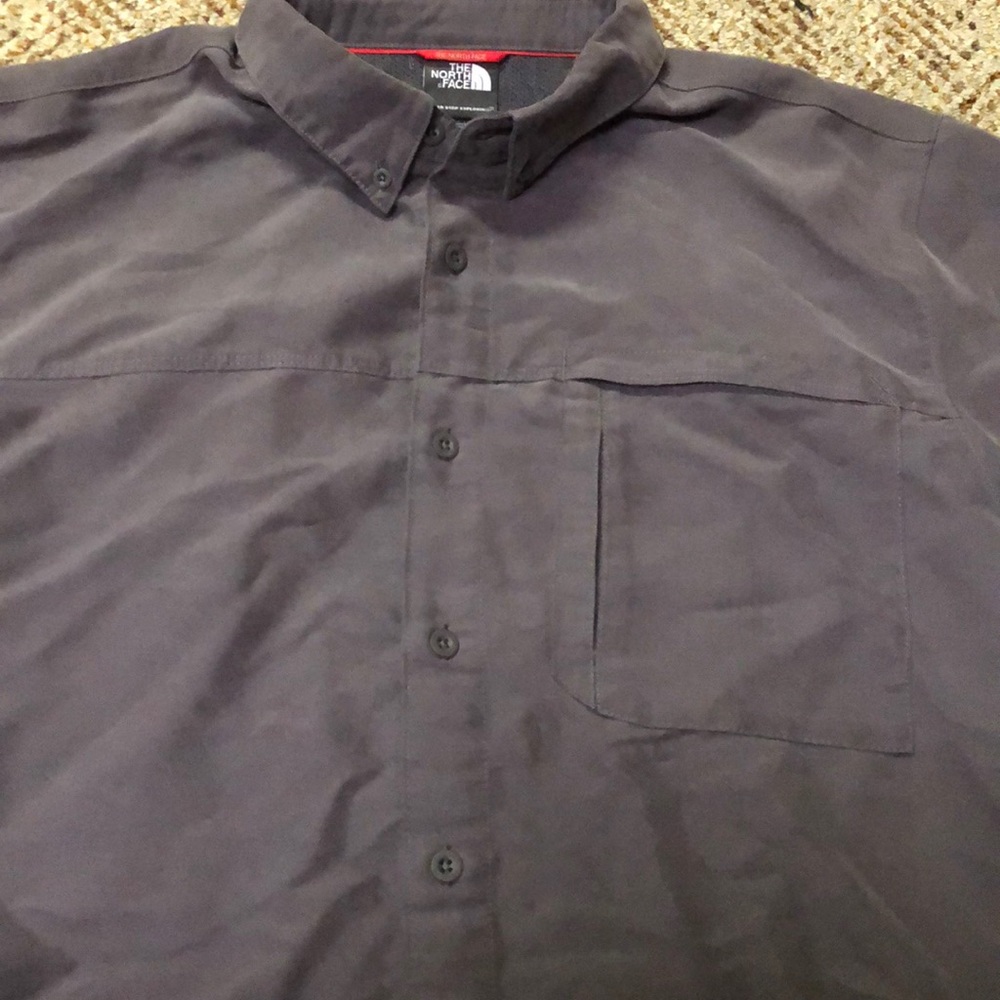 The North Face Button-Up - Picture 2 of 5
